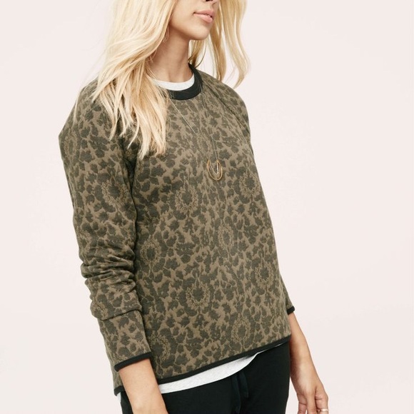Lou & Grey Tops - Lou & Grey Fleur Jacquard Printed Sweatshirt
